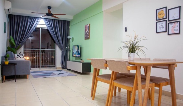 Five H Family Service Apartment