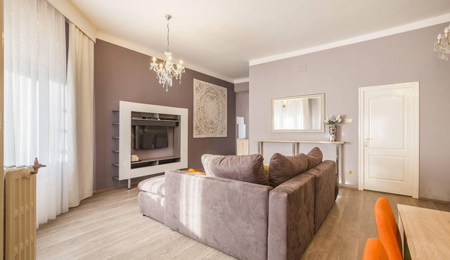 For 2 Couples or a Family in the Heart of Budapest!