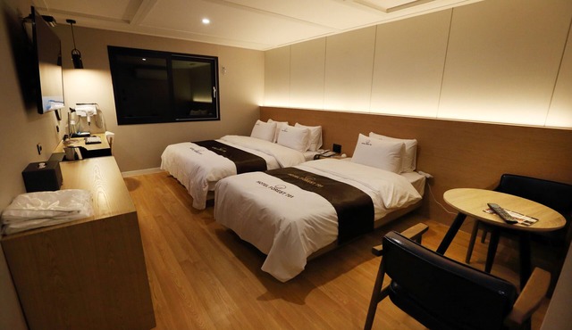 Forest 701 Hotel