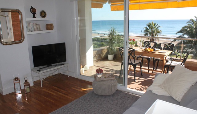 GAVA2 BEACHFRONT PENTHOUSE BARCELONA CASTELLDEFELS