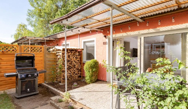 Gemütliches Tinyhouse Bungalow mit Kamin & Sauna am See