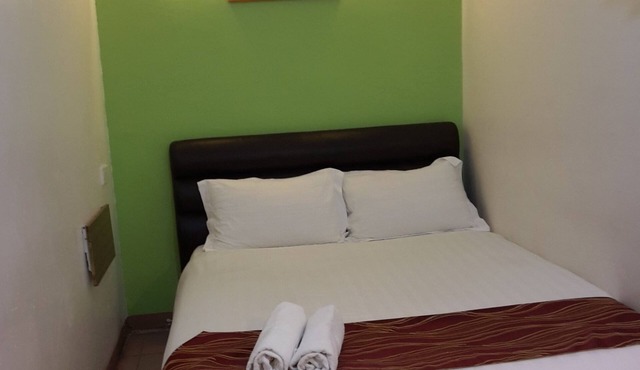 GOLDEN GATE HOTEL