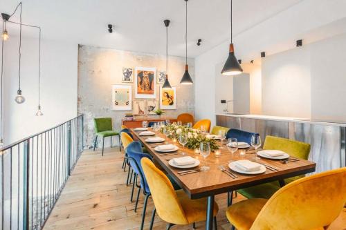 Group Stay Loft Duplex -130sqm- near Antonplatz