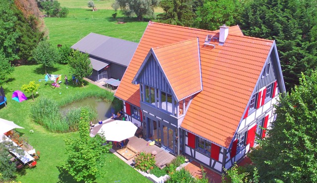 Half-timbered house on the lake for groups up to 23 guests, with event room and extra kitchen