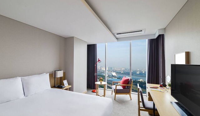 Harbor Park Hotel