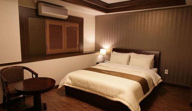 Hill house Hotel