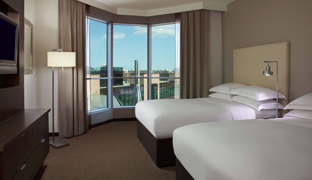 Hilton Toronto/Markham Suites Conference Centre & Spa in Markham