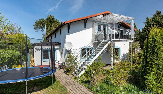 Holiday Apartment 'Ostseeblick' with Sea View, Terrace and Wi-Fi