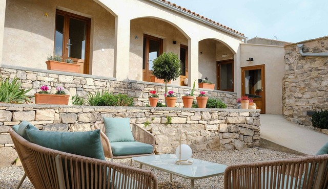 Holiday Home 'Comalats' with Private Pool, Private Terrace and Wi-Fi