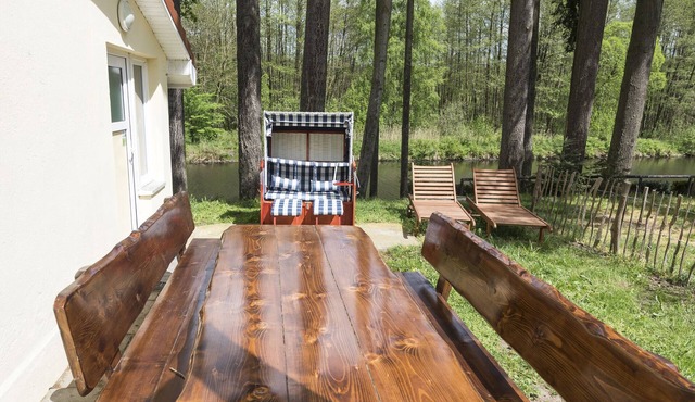 Holiday home Eldeblick directly on the banks of the Elde in Parchim