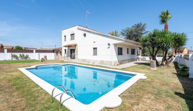Holiday Home 'La Mediterranea Village' with Mountain View, Wi-Fi and Air Conditioning