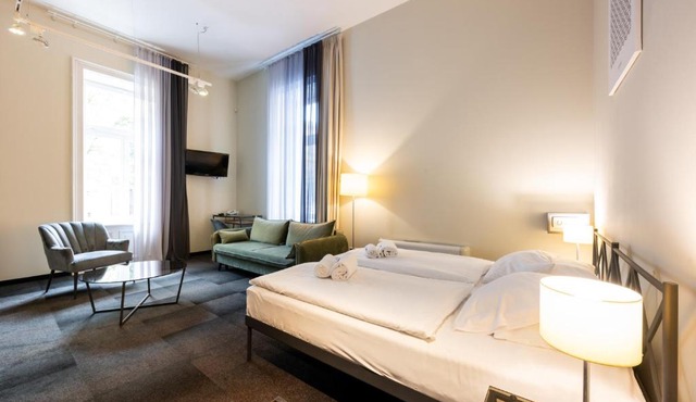 Home Aparthotel