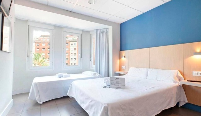 Hostal Putxet by gaiarooms