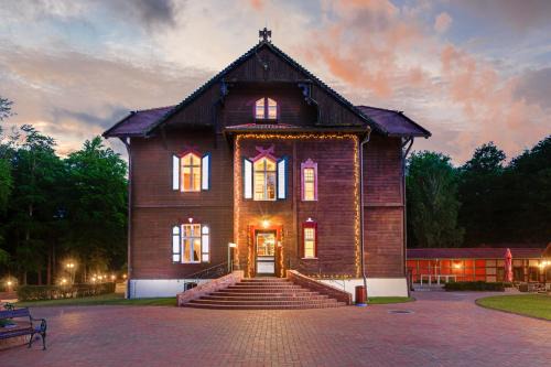 Hotel Garni Jagdschloss Waldsee mit Frühstücksbuffet & Schlossküche für Selbstversorger