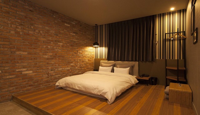 Hotel Gray