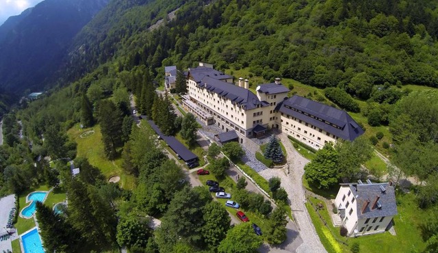 Hotel Manantial