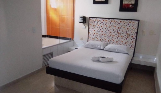 HOTEL MARAT