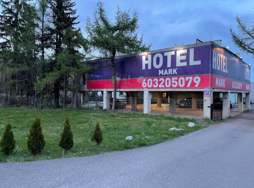 Hotel Mark in Marki
