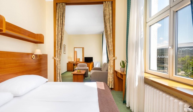 Hotel Millennium
