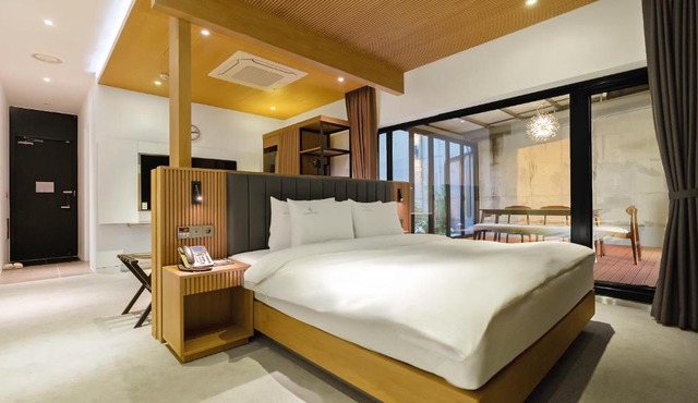 Hotel Schweizer Dorf Cheonan