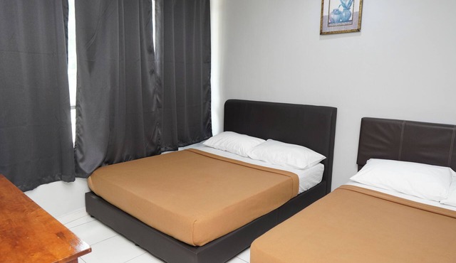Hotel Sixty Nine