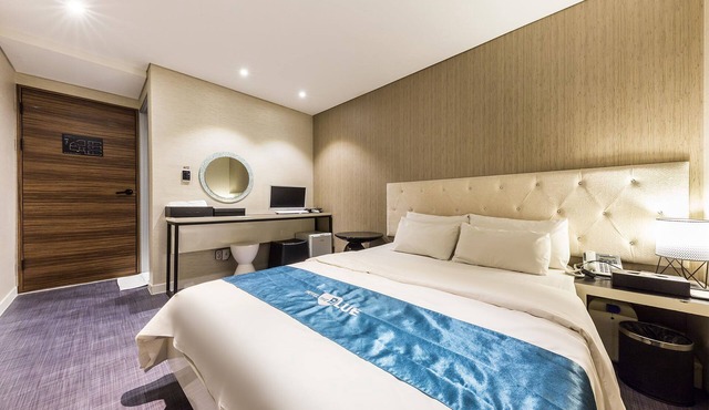 Hotel The Blue Cheonho