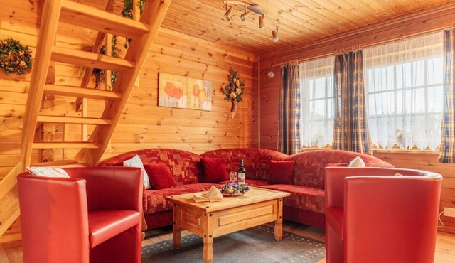 Idyllic log cabin - 70 m² with separate entrance. Garden - 3 dogs welcome - WLAN incl
