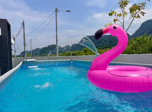 iHomes Villa 3 - Private Pool Karaoke 4BR for 15 Pax Near Sunway Tambun