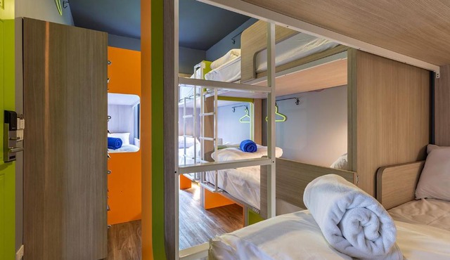iSanook Hostel