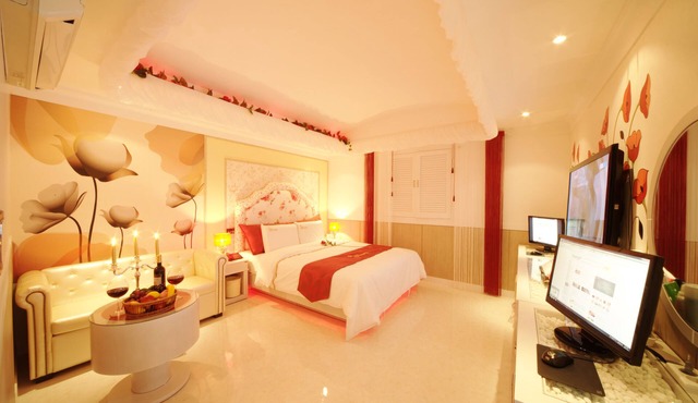 Ivy Hotel