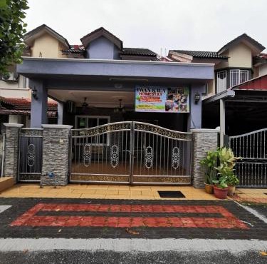 Iwan Ila Homestay