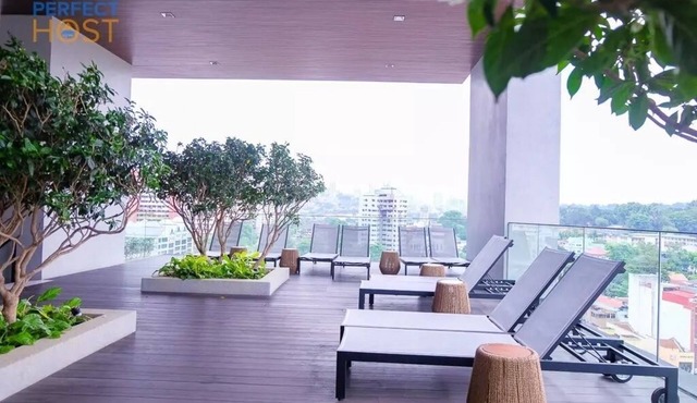 KL #51 Luxurious Designer Loft 1min LRT