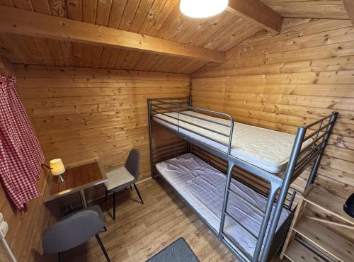 Kleine Holzhütte