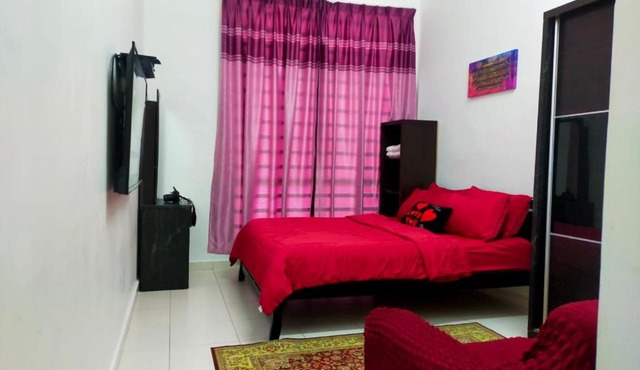 Kuantan Homestay WiFi Viu PS4 BBQ by Zaryqa