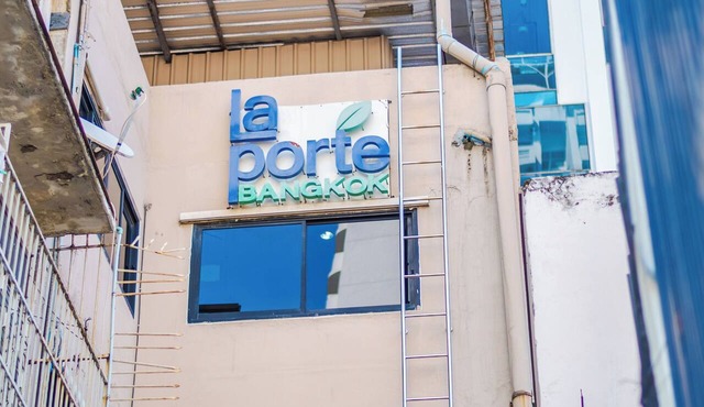 La Porte Bangkok Hotel