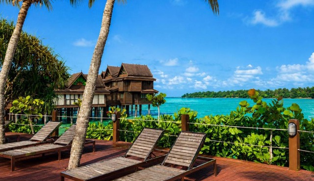 Langkawi Lagoon Floating Resort 03