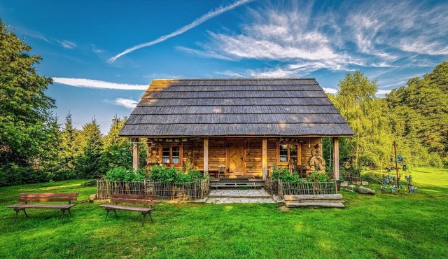 Large, atmospheric cottage in the countryside