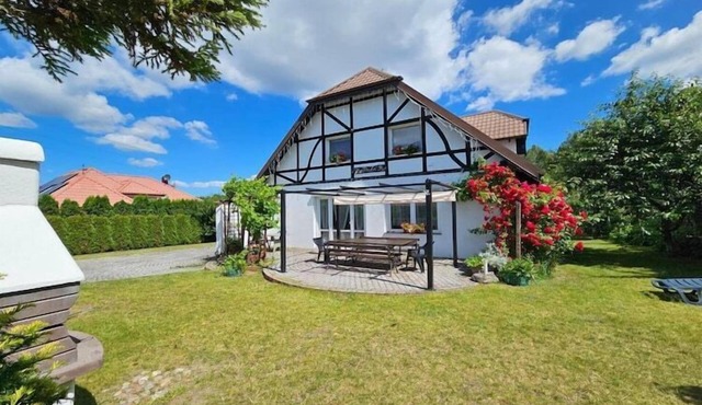 Large, comfortable holiday home near the lake