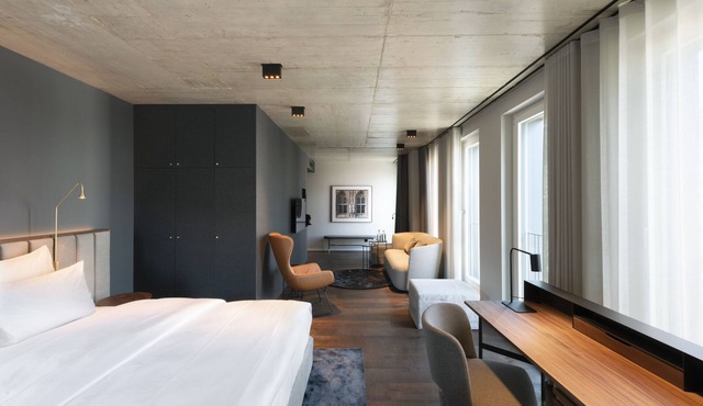 Legend Hotel
