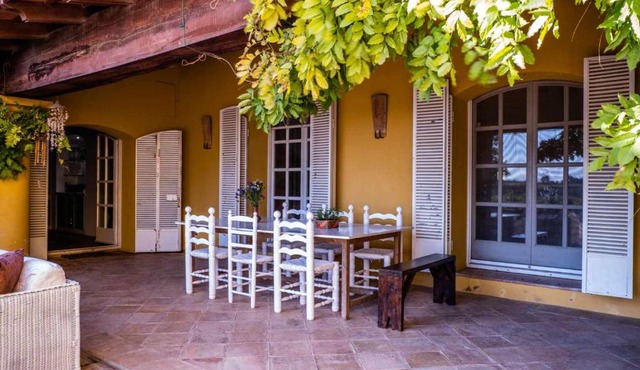 Lidia's Rural House (HUTB-0615)