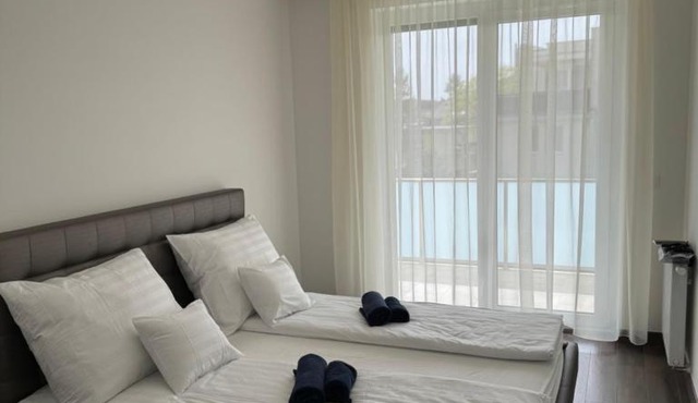 Lux Cordia Apartment with free parking