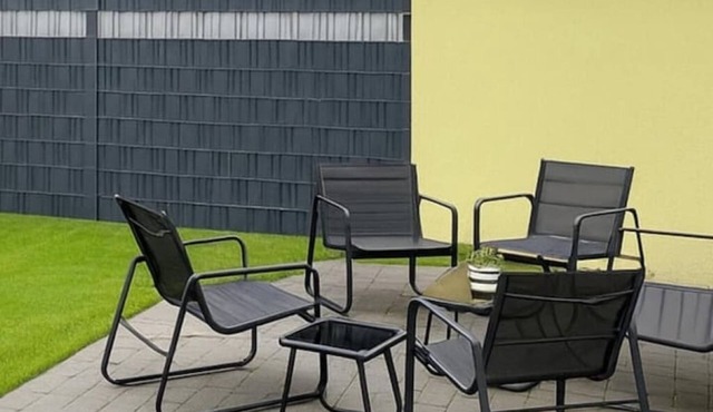 Luxuriöse Ferienvilla - Garten, Spiele & Netflix