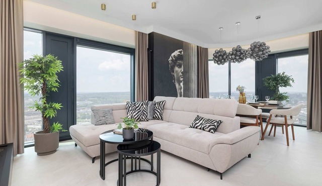 Luxury Apartment with Air Conditioning | 25th Floor