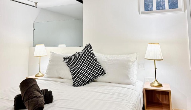 Lynhomes 20 The Establishment Bangsar Stylish Studio Loft