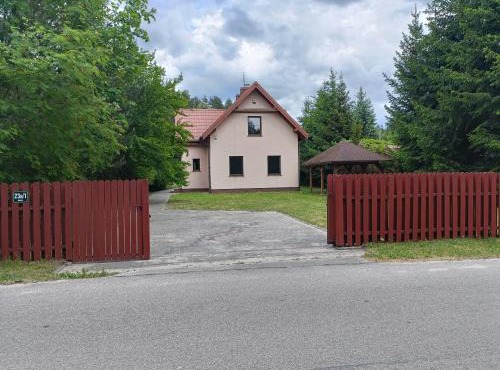 Mazury, Domek pod Lasem