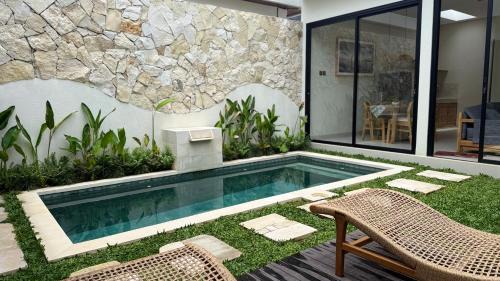 Modern 1BR Pool Villa-Walk to Beach-Central Legian