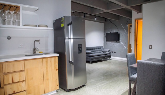 Modern 2BR Apartment in Helena ✨ Terrace, Jacuzzi & Café