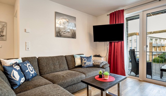 Modern Apartment "Moin am Meer", with Balcony & Wi-Fi; Garage Available