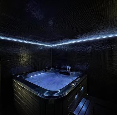 Moonlight jacuzzi in Stargard