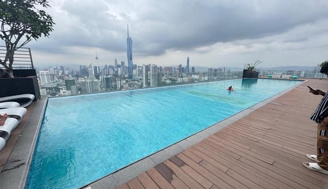 Nest Heaven Infinity Pool at Riveria City Near KL Sentral Kuala Lumpur